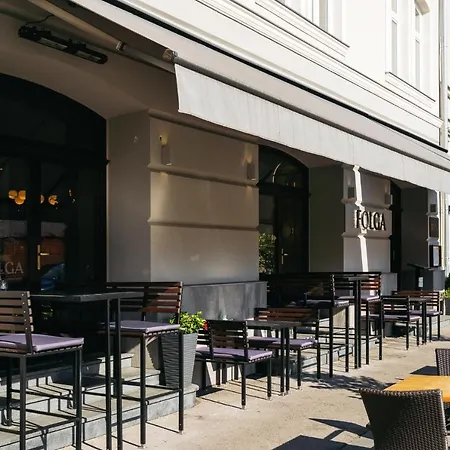 Estery12 Apartmanhotel
