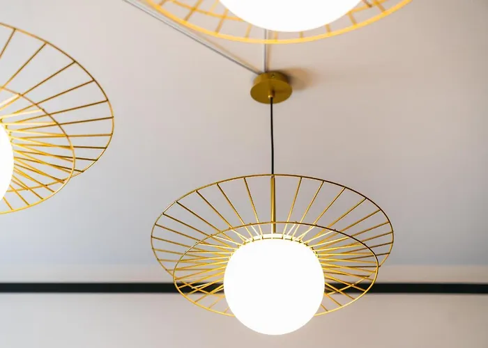 Ξενοδοχείο Estery12 *