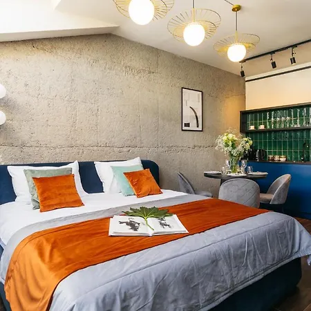 ホテル Estery12 *