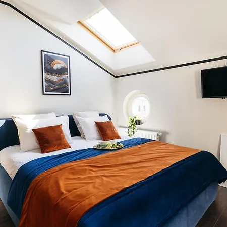 Estery12 Hotell Kraków